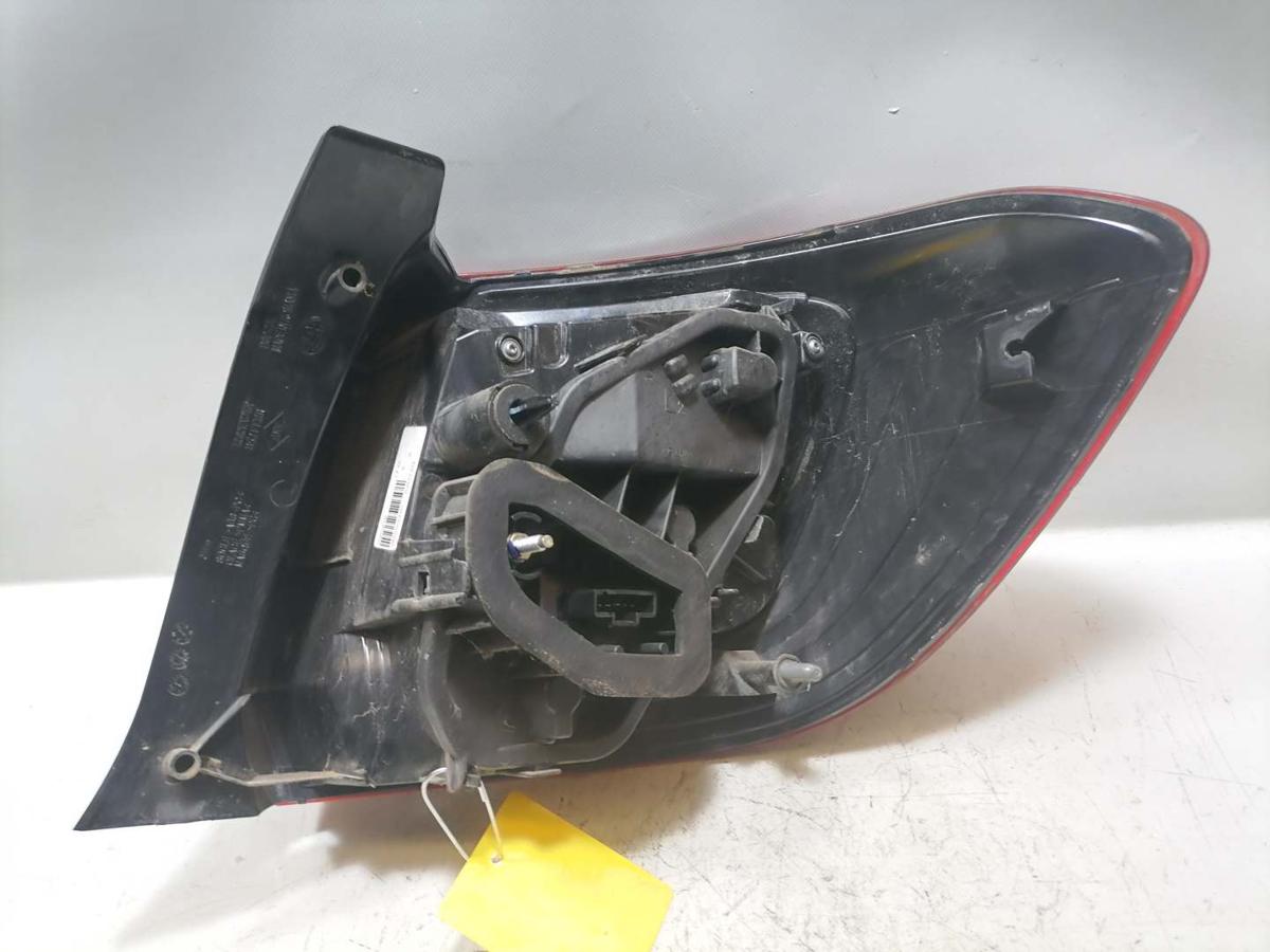 Dacia Sandero 2 original Rücklicht Rückleuchte Schlussleuchte links Bj.2016